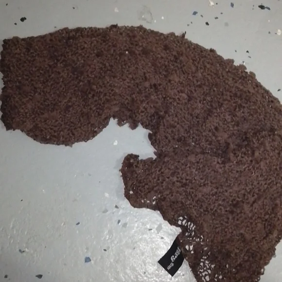 Brown scarf - Picture 2 of 3